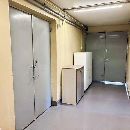 Uku Vandrerhjem
