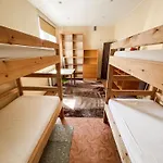 Хостел Uku *